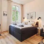 Apartamento Studio3 Zentral Und Ruhig Mit Parkplatz, 5 Min Z Bali-t Und Gop, Boxspringbett Bad Oeynhausen