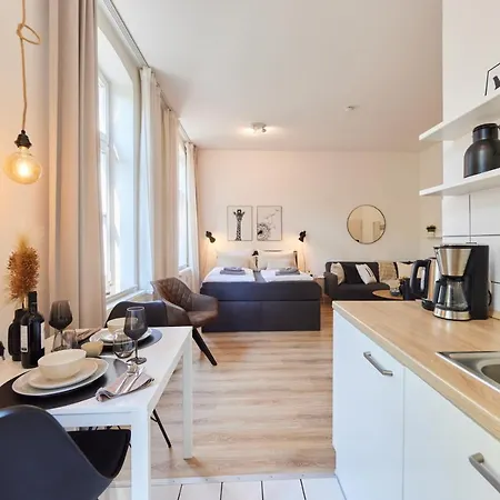 Studio3 Zentral Und Ruhig Mit Parkplatz, 5 Min Z Bali-t Und Gop, Boxspringbett Apartmán Bad Oeynhausen