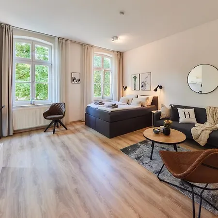 Studio3 Zentral Und Ruhig Mit Parkplatz, 5 Min Z Bali-t Und Gop, Boxspringbett Apartmán Bad Oeynhausen