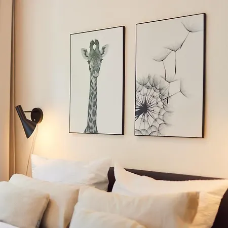 Studio3 Zentral Und Ruhig Mit Parkplatz, 5 Min Z Bali-t Und Gop, Boxspringbett * Bad Oeynhausen