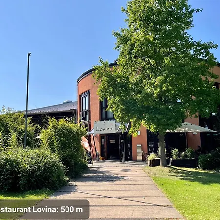 Studio3 Zentral Und Ruhig Mit Parkplatz, 5 Min Z Bali-t Und Gop, Boxspringbett