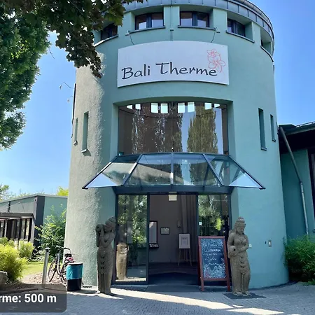 Studio3 Zentral Und Ruhig Mit Parkplatz, 5 Min Z Bali-t Und Gop, Boxspringbett Apartmán Bad Oeynhausen