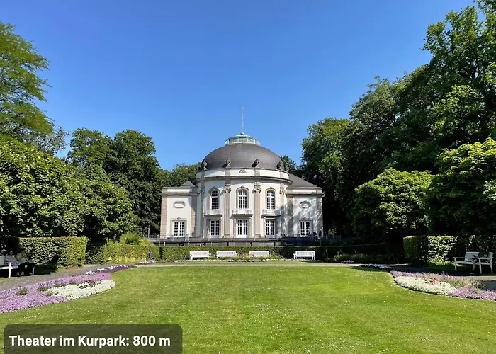 Studio3 Zentral Und Ruhig Mit Parkplatz, 5 Min Z Bali-t Und Gop, Boxspringbett *